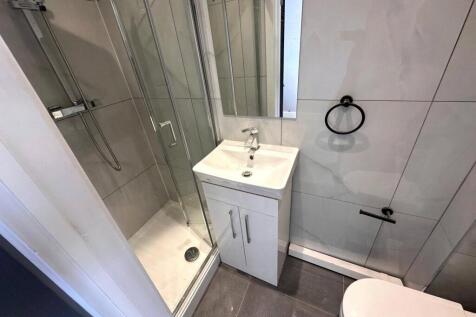 Ensuite Room Four