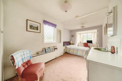 1336074-7-6894e4e...