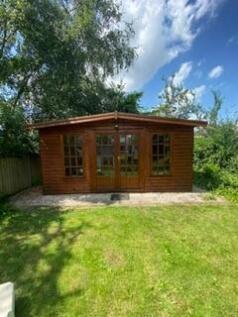 summerhouse after 1.jpg