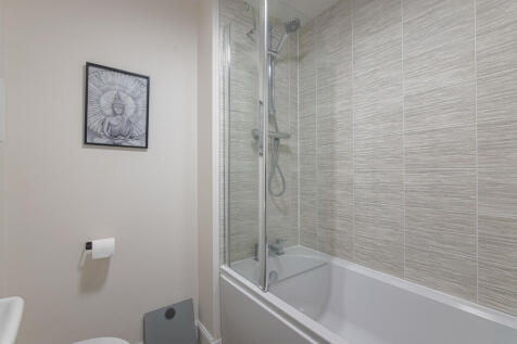 BathroomAngle2