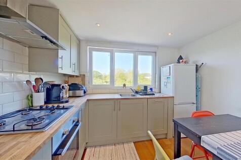 Durnsford-Road-Wimbledon-SW19-04232026_182557.jpg