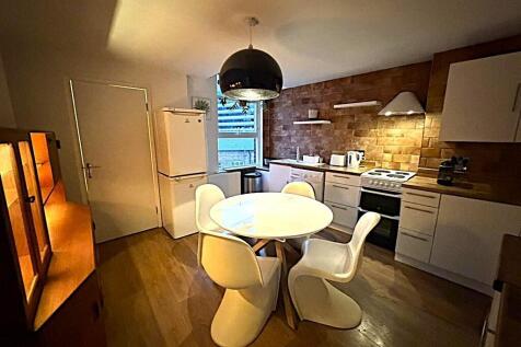 Kitchen diner 2nd.jpg