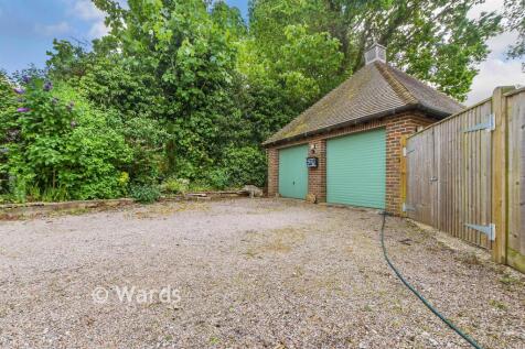 Driveway/Parking