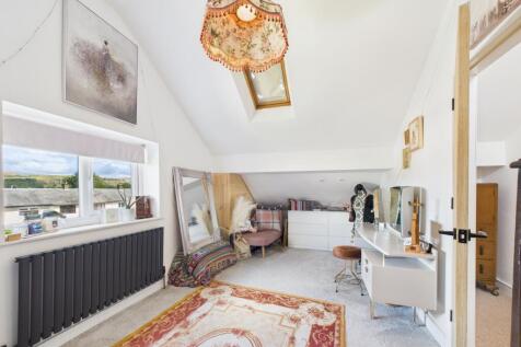 CAM02093G0-PR0053-STILL040