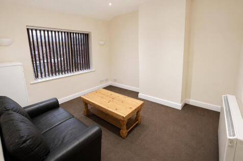 Living Room - Ang...