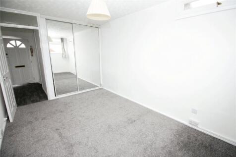 Clay Hill Road, Basildon, SS16 photo 5