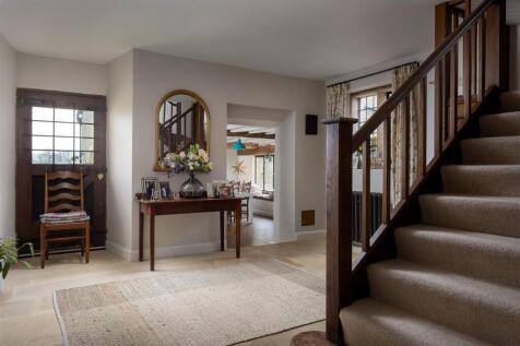 34 - Dowmans Farmhouse - GL53 9QY - Web.jpg