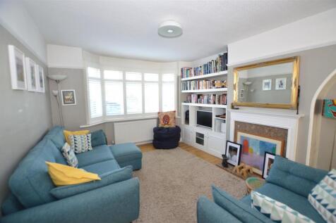 78 Rydal Gardens lounge.JPG