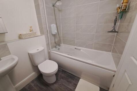 Harlestone Road, Northampton