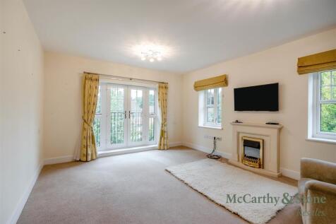 8707782-interior21.jpg