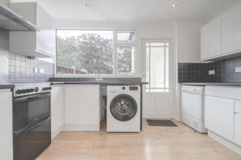 Sherwood Park Avenue, Sidcup, DA15 photo 5