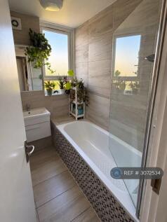 Stoford Close, London, SW19 photo 5