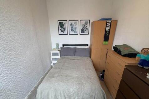 Lisvane Street, Cathays, Cardiff photo 3