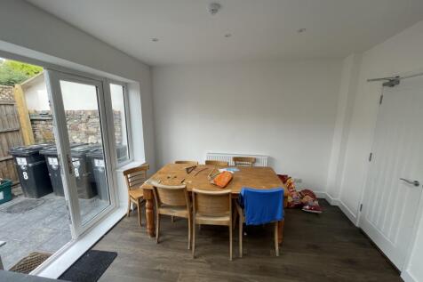 F9862C75-C881-41DD-B864-15F3BC0D9D20