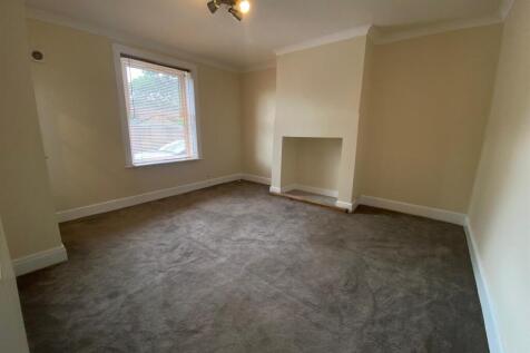 Huddersfield Road, Mirfield photo 3