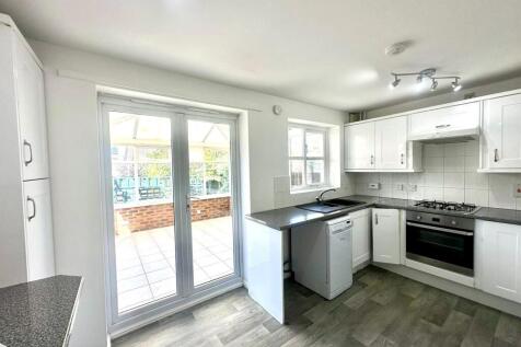 Skylark Close, Bingham, Nottingham, Nottinghamshire, NG13 photo 4