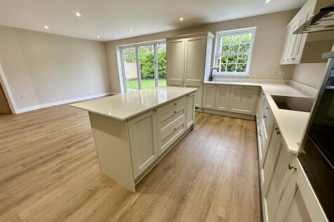 kitchen with rear aspect.JPEG