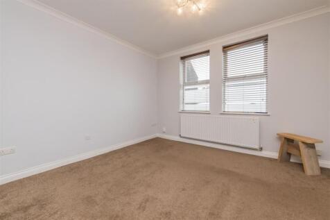 Home_4.JPG