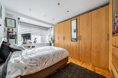 1376244-2-690b29a...