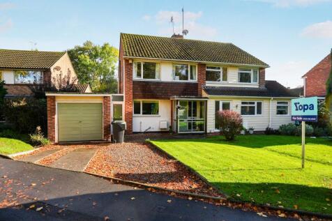 Bromsgrove, B60 - property photo