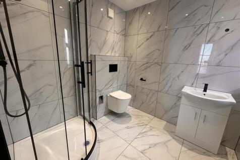 Shower Room.jpeg