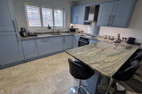 Rutland Avenue, Rugeley, Staffordshire, WS15 photo 5
