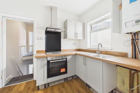 Halsall Lane, Ormskirk, L39 photo 4