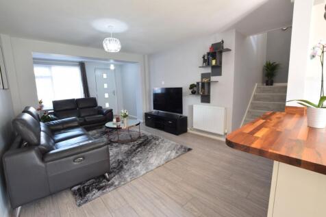 Open Plan Living Room &amp; Kitchen