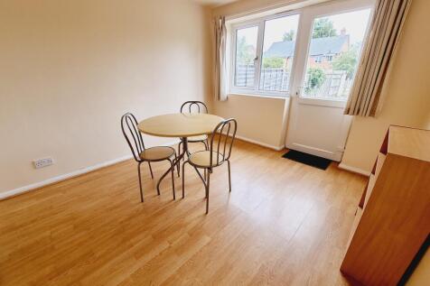23 Northway, Leamington Spa photo 4