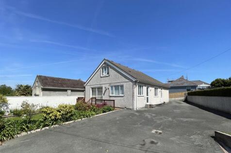 Longfield Villas 9 - Main Photo.jpg