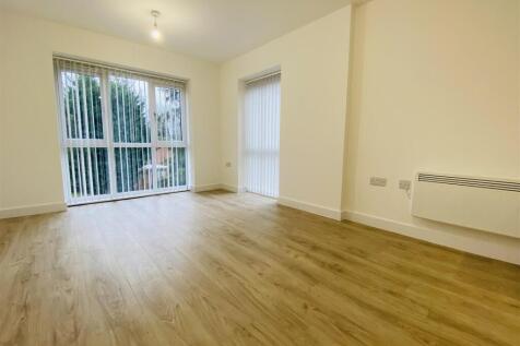 Apartment 11, 8 Avenue Road, Compton photo 4