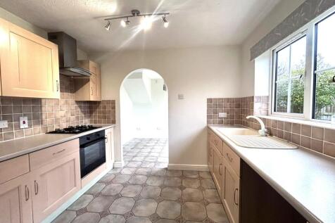 Honeysuckle Way, Bishops Cleeve, GL52 photo 5