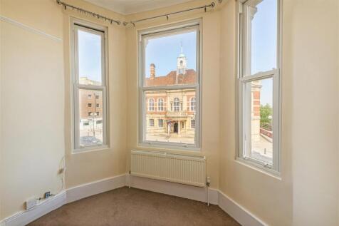 195B Lavender Hill Rec 5.jpg
