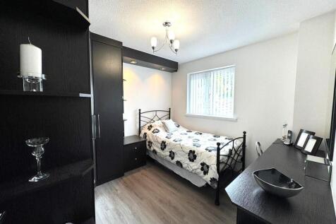 PHOTO-2025-08-28-12-57-10 7.jpg