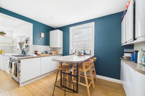 CAM02089G0-PR0541...