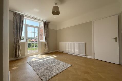 2 Wellmeadow Gardens, Shrewsbury, Shropshire, SY3 8UP photo 4