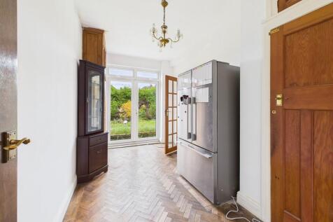 CAM04578G0-PR0031...