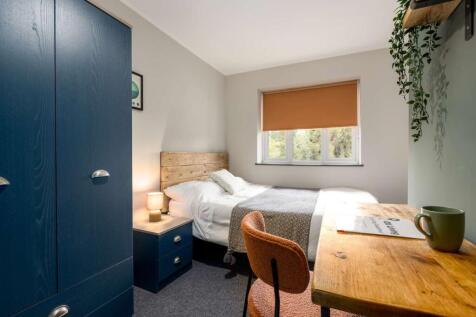 Room 5.jpg