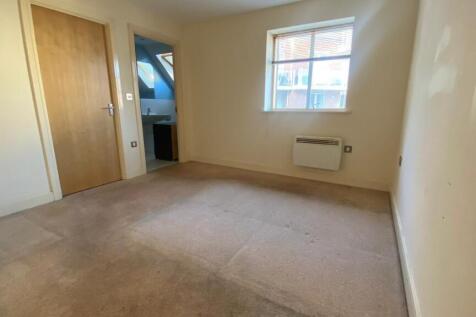 bedroom1.jpg