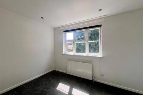 Bickford Close, Barrs Court, Bristol, Gloucestershire, BS30 photo 5