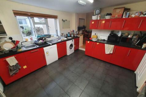 Kitchen (2)
