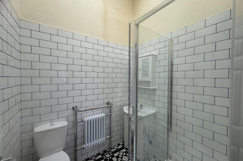 Shower/WC