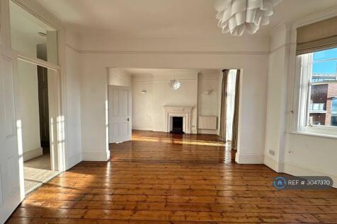 Glyn Mansions, London, W14 photo 3