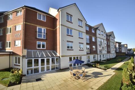 Owners Patio Area.jpg