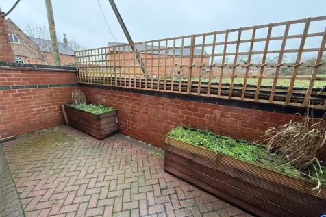 Shoemakers Cottage Clipston Courtyard.jpg