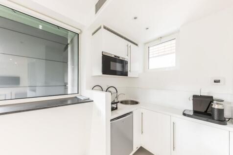 2 Salamanca Place First Floor kitchen.jpg