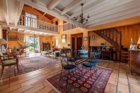 Property Image 1