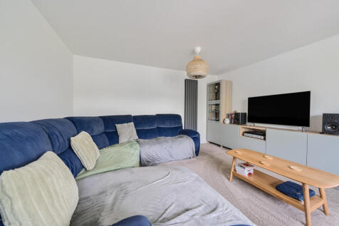 1296236-8-68389b8...