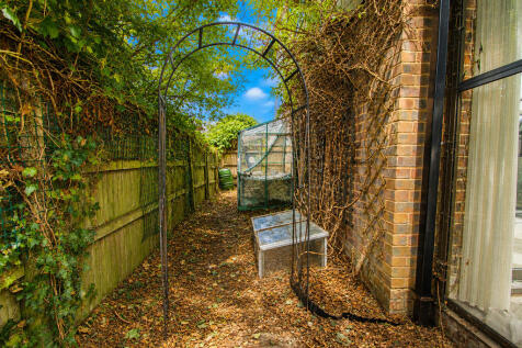 Garden Side