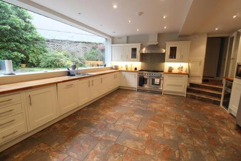 Dining Kitchen 4